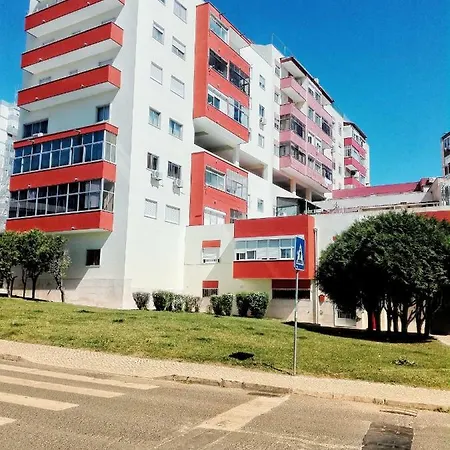 شقة Odivelas Metro Hospedagem أوديفلاس